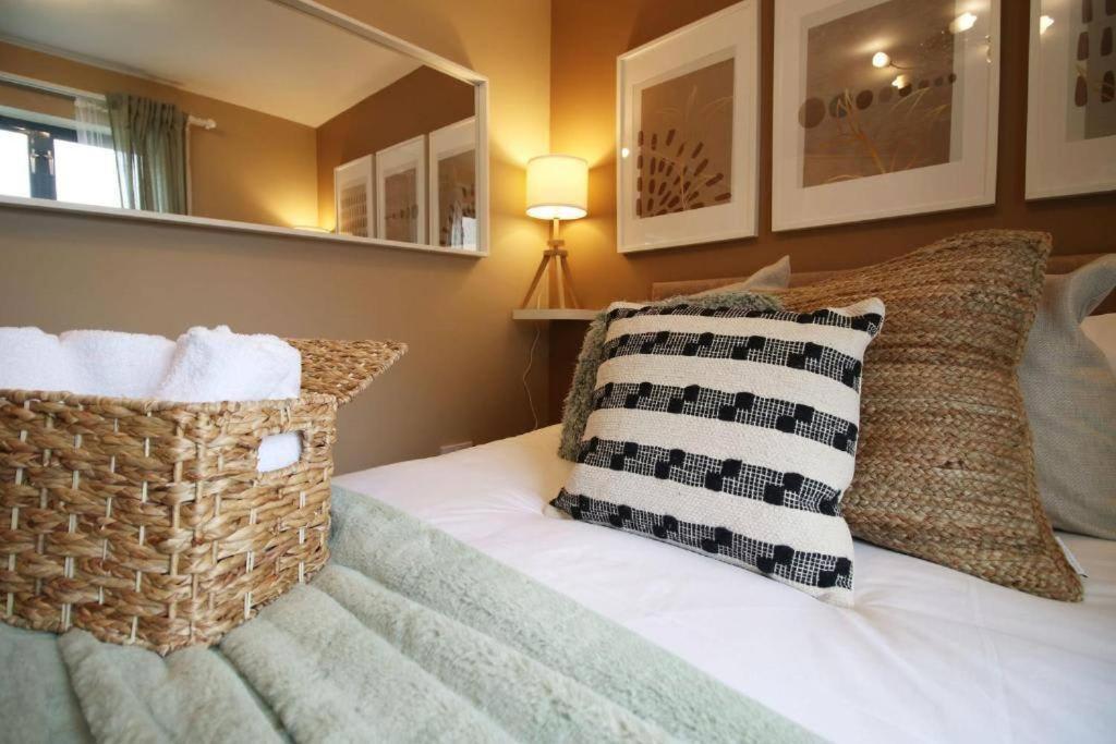 The Observatory By Mia Living 2 Bedroom Apartment Overlooking Swansea Beach With Free Parking Exterior foto